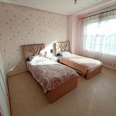 Appartement Familial Au Centre De Nador Ville Luaran gambar