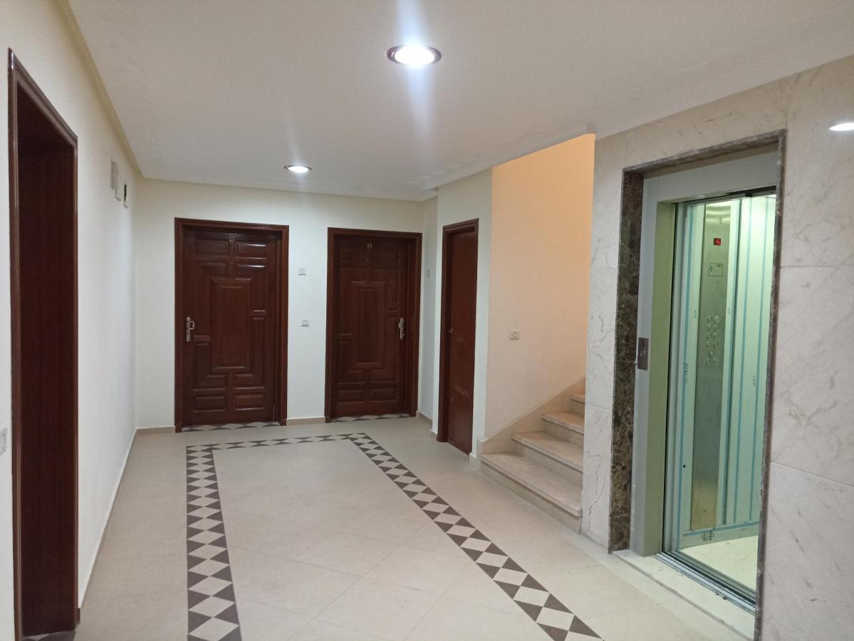 Appartement Familial Au Centre De Nador Ville Luaran gambar